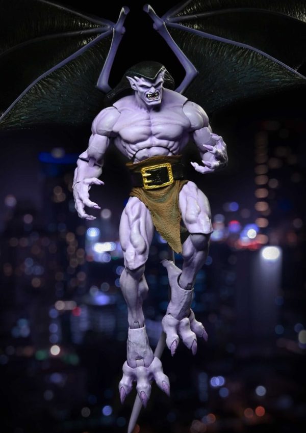 (Dented Box) NECA Gargoyles Goliath 7” Scale Figure Cheap