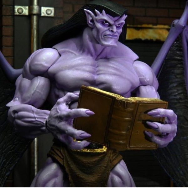 (Dented Box) NECA Gargoyles Goliath 7” Scale Figure Cheap